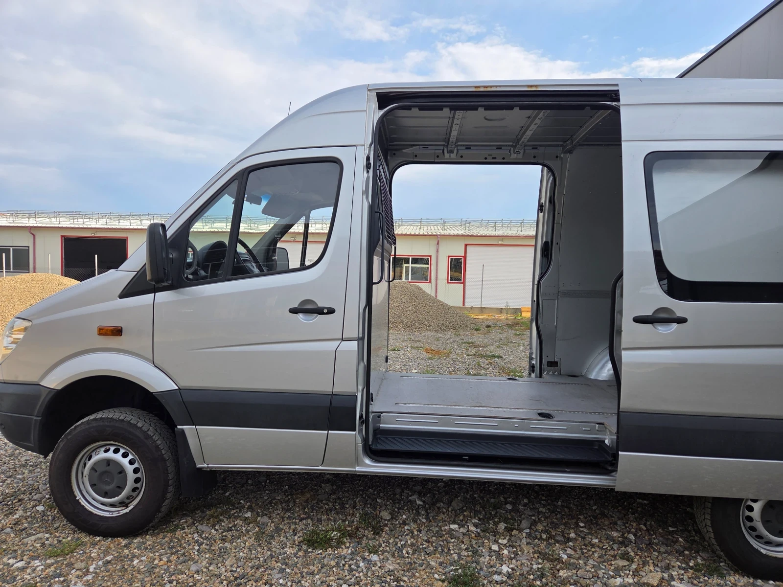 Mercedes-Benz Sprinter 318-v6 cdi 4x4 ����������� 139 ��.��!!! | Mobile.bg � ����������� 15