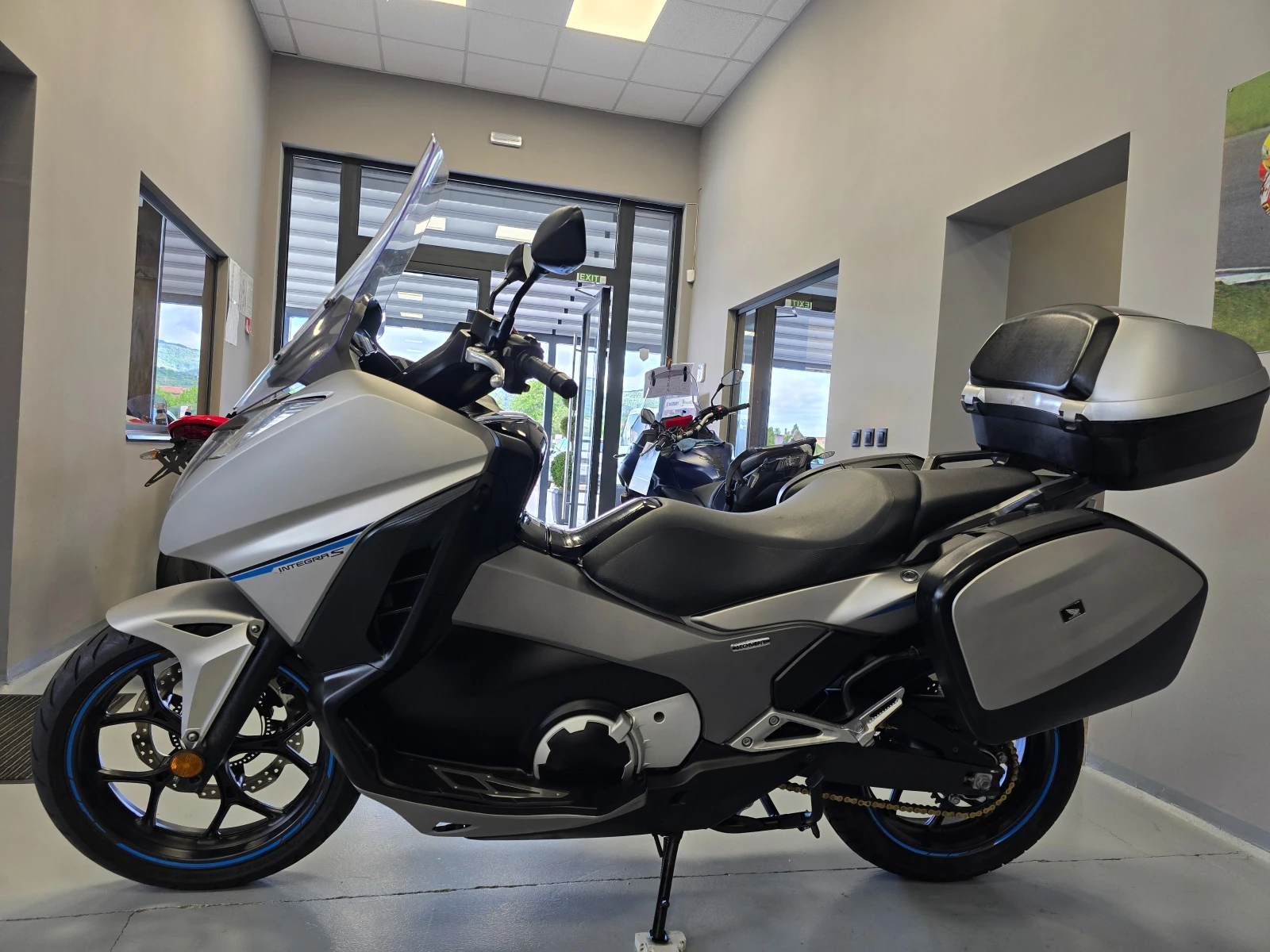 Honda Integra 750cc, ABS-DCT, 2016г., снимка 6 - Мотоциклети и мототехника - 54602255