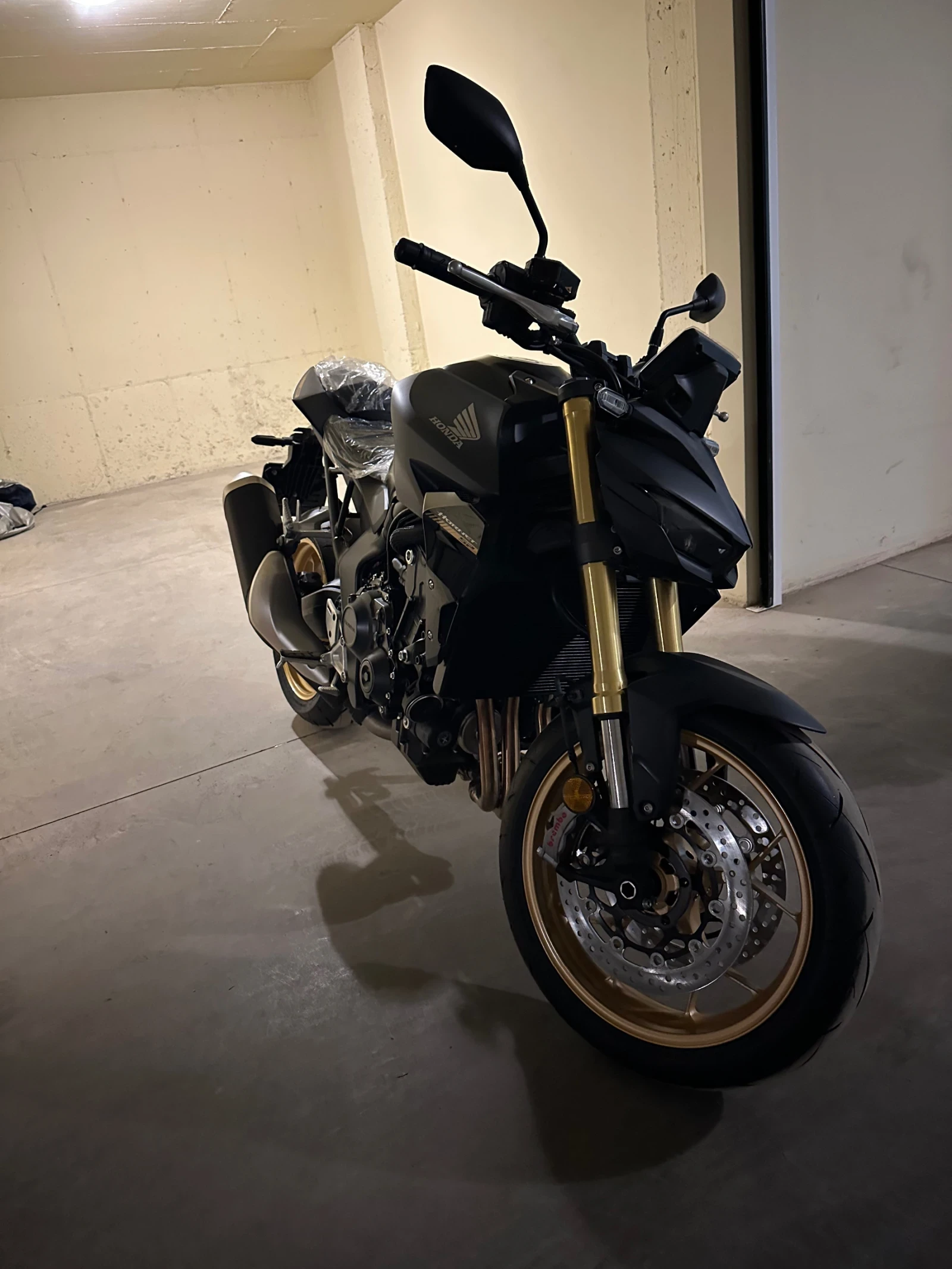 Honda Hornet, снимка 4 - Мотоциклети и мототехника - 55672536