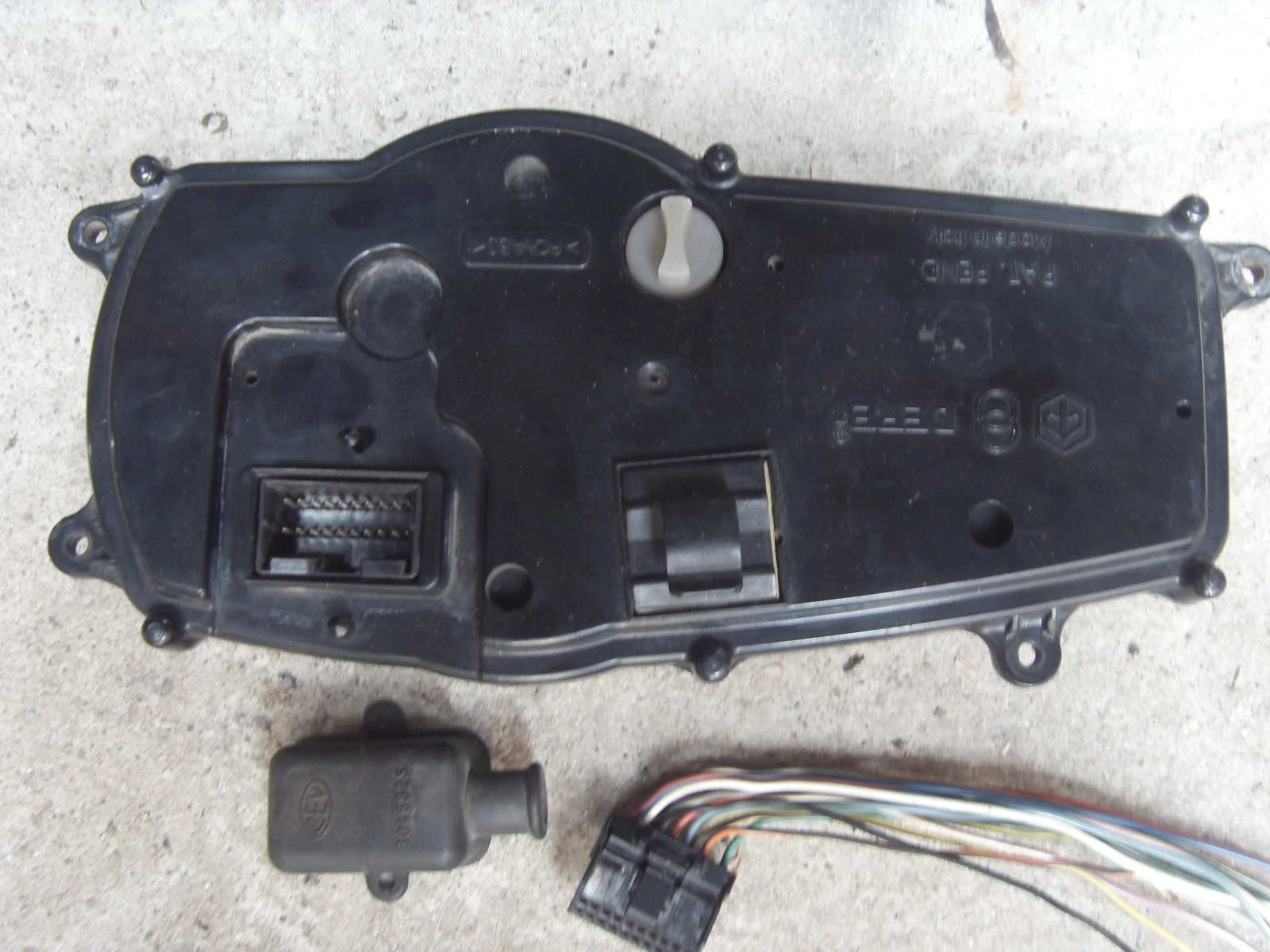      2  50 . | Mobile.bg   5