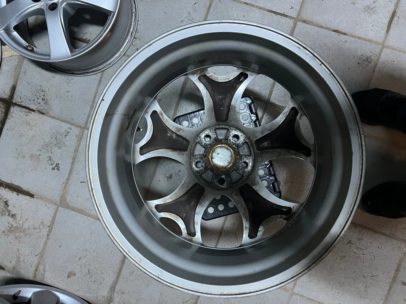 ������ | Mobile.bg � ����������� 5