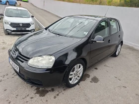     VW Golf 1.6i* * 