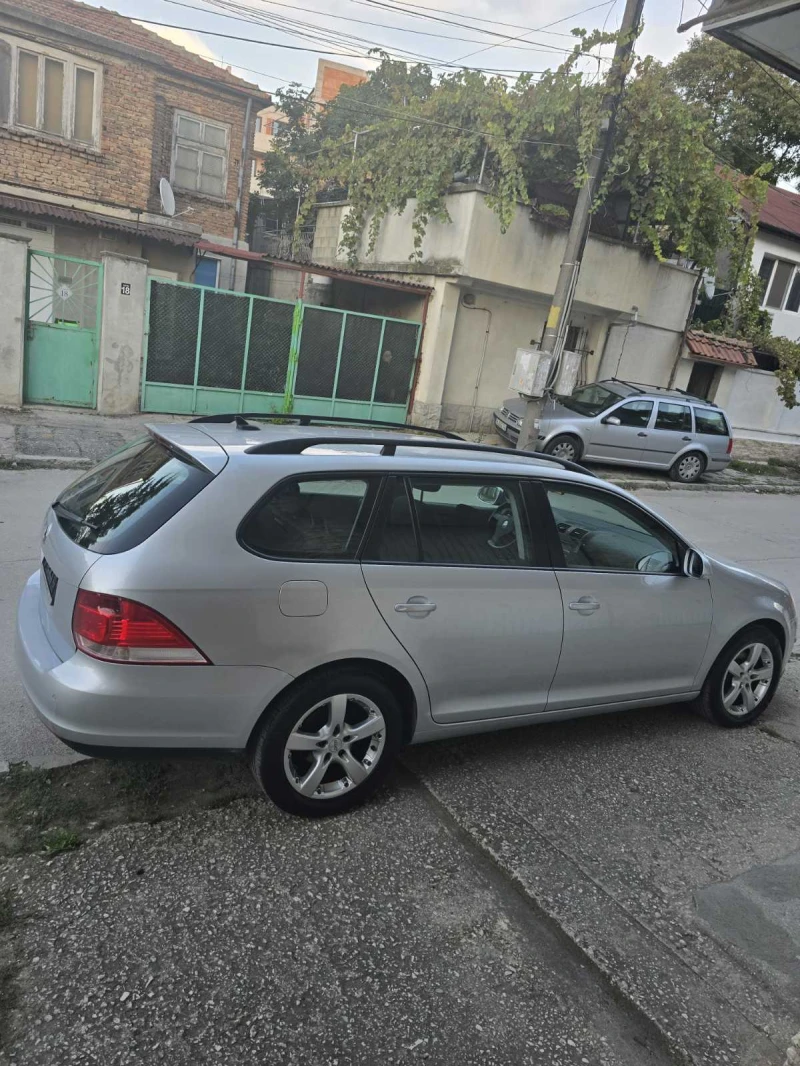 VW Golf, снимка 4 - Автомобили и джипове - 47312601