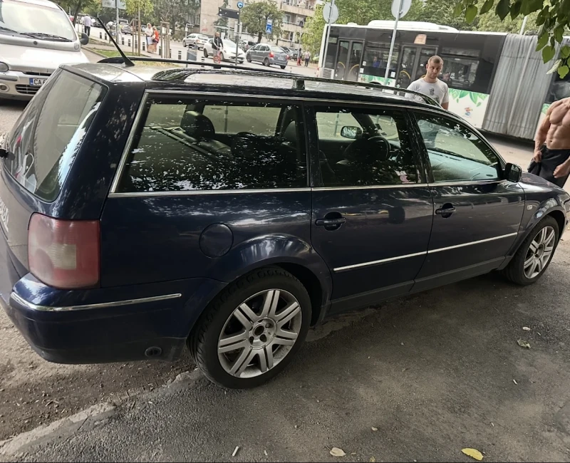 VW Passat, снимка 3 - Автомобили и джипове - 47908093