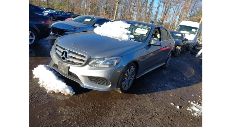 Mercedes-Benz E 350 4MATIC* AMG* 7GTRONIC* FULL LED* HARMAN/KARDON* , снимка 3 - Автомобили и джипове - 48964209