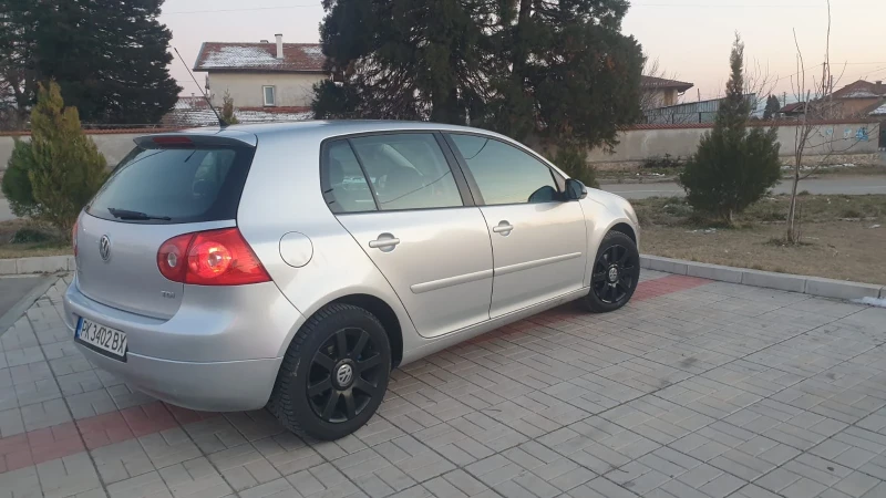 VW Golf, снимка 3 - Автомобили и джипове - 49268180