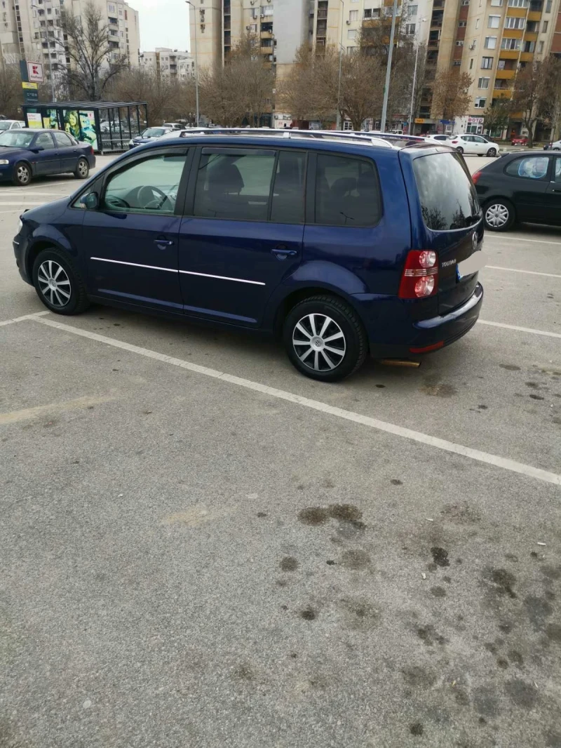 VW Touran facelift-Eco Fuel , снимка 4 - Автомобили и джипове - 49378032