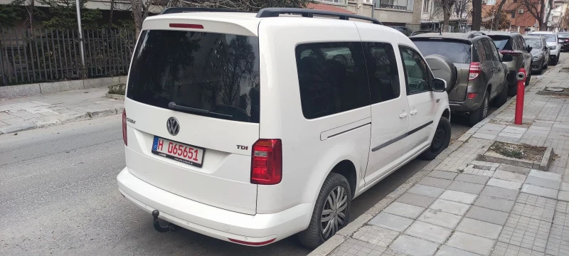 VW Caddy MAXI Пътнически , снимка 3 - Автомобили и джипове - 49487478