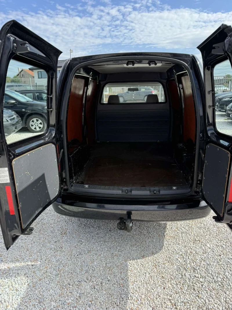 VW Caddy 1.6, снимка 7 - Автомобили и джипове - 52383096