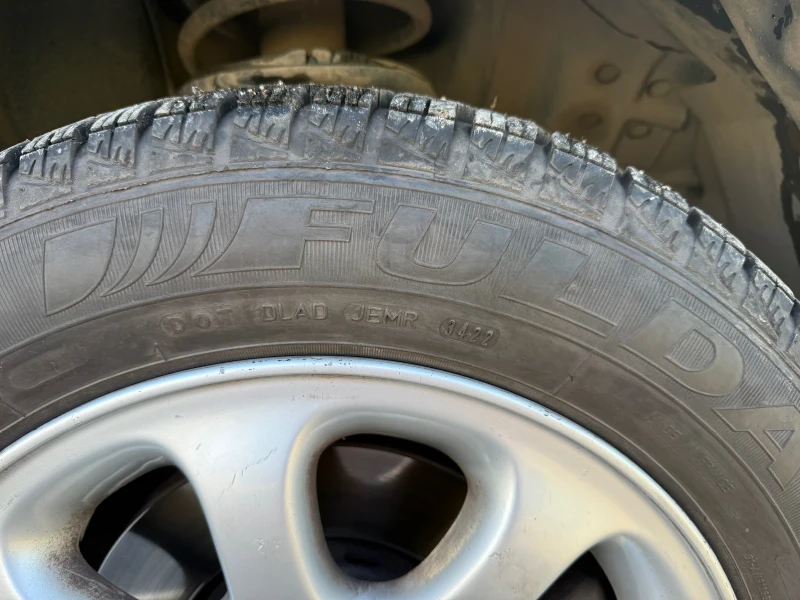 Volvo V40 1.8 / ГАЗ / Климатик / Регистриран, снимка 12 - Автомобили и джипове - 52920293