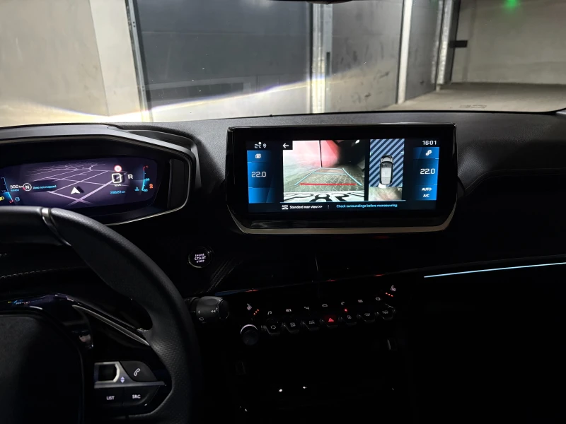 Peugeot 208 GT, снимка 10 - Автомобили и джипове - 53089491