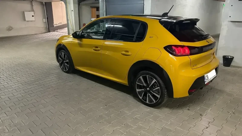 Peugeot 208 GT, снимка 2 - Автомобили и джипове - 53089491