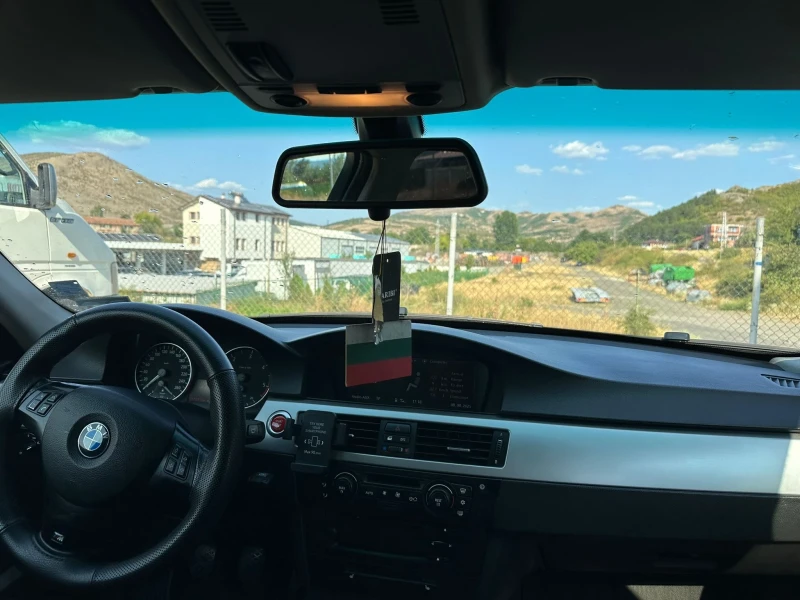 BMW 320, снимка 3 - Автомобили и джипове - 53230810