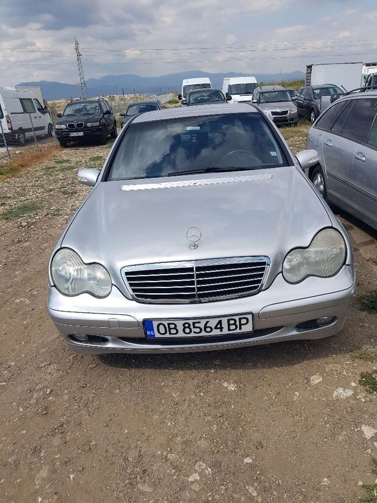 Mercedes-Benz C 200 2.0, снимка 1 - Автомобили и джипове - 45204489