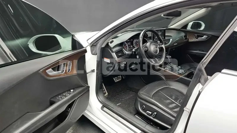 Audi A7 ПОДГРЕВИ/ШИБИДАХ/ФИКСИРАНА ЦЕНА ДО БЪЛГАРИЯ, снимка 11 - Автомобили и джипове - 54998981