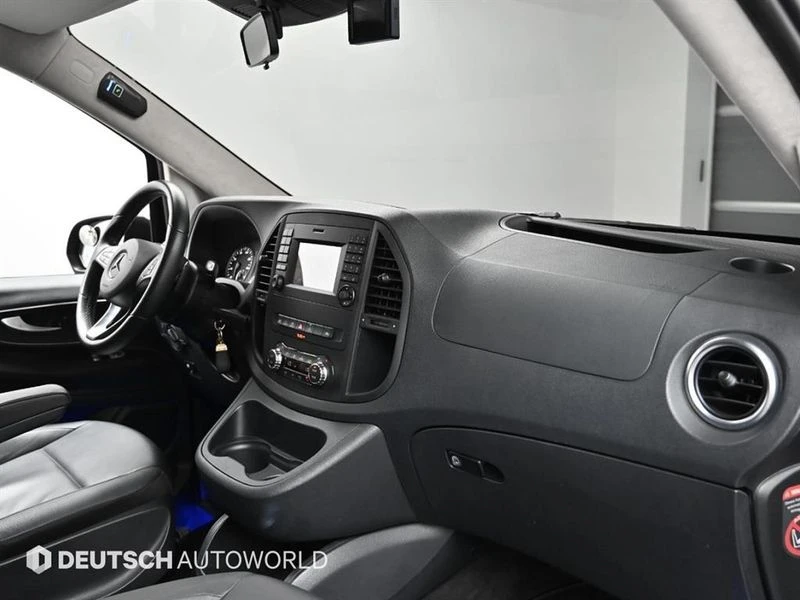 Mercedes-Benz V 300 2.0| 211к.с.| ВКЛ.ТЕХНОТЕСТ, снимка 7 - Автомобили и джипове - 55428775
