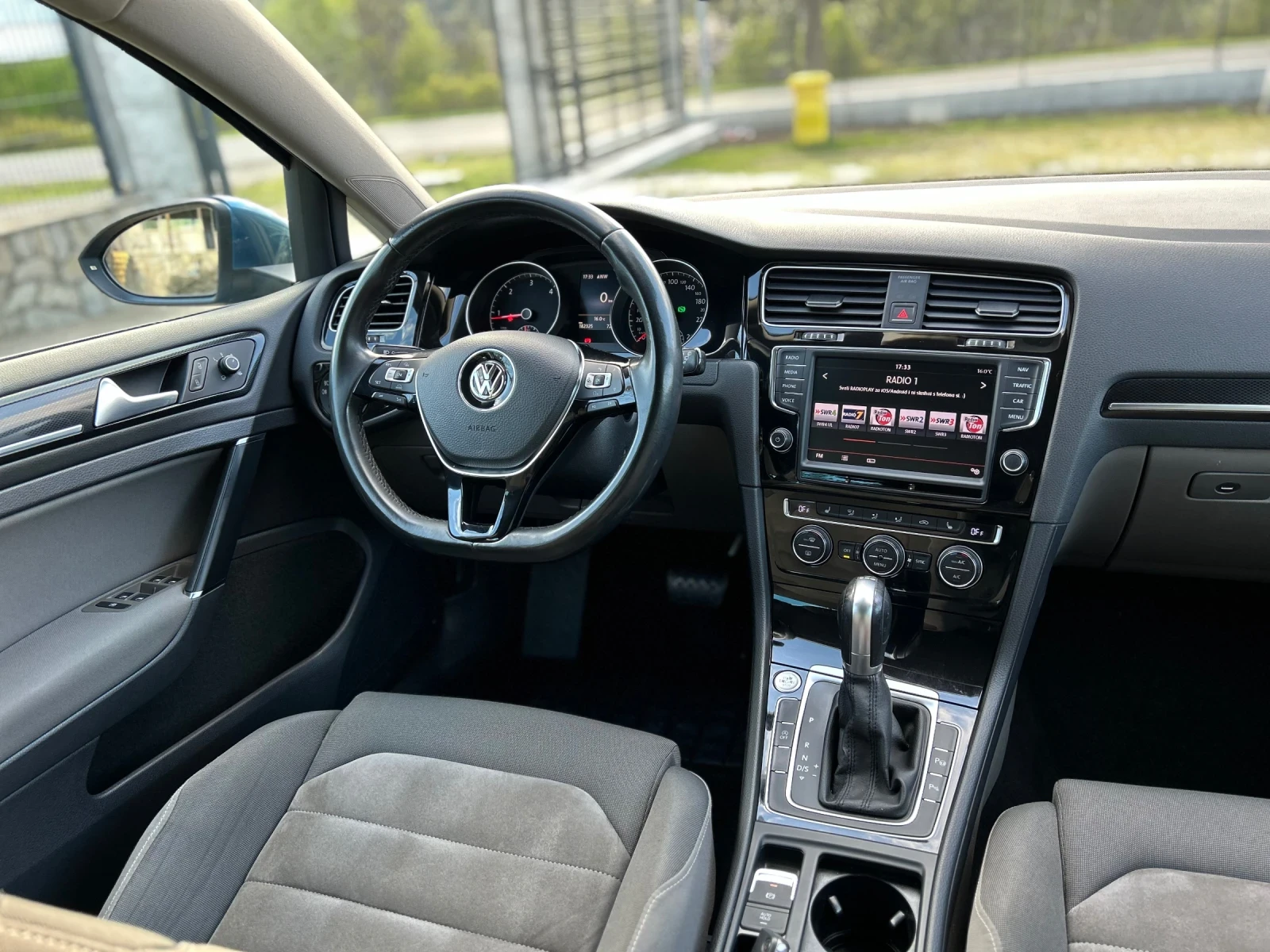VW Golf 2.0TDI DSG LED XENON DISTRONIC HIGHLINE KEYLESSGO  - изображение 7