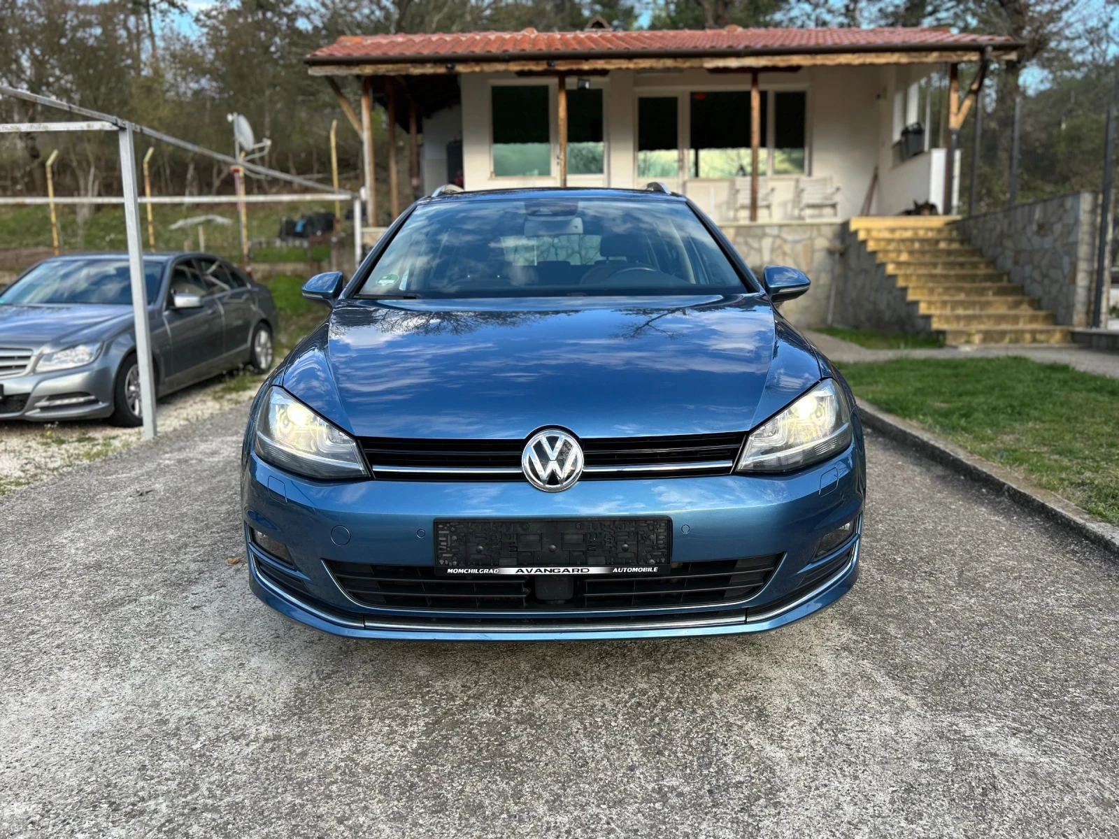 VW Golf 2.0TDI DSG LED XENON DISTRONIC HIGHLINE KEYLESSGO  - изображение 5