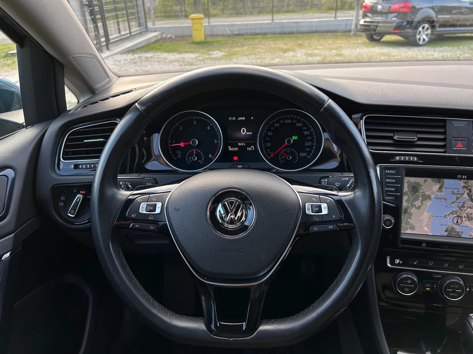 VW Golf 2.0TDI DSG LED XENON DISTRONIC HIGHLINE KEYLESSGO  - изображение 10
