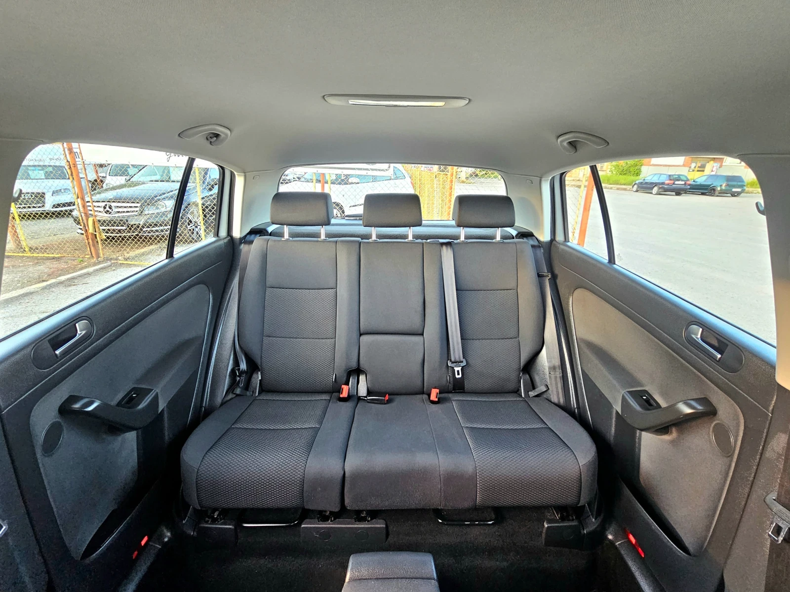 VW Golf Plus 1.6TDi/90к./КЛИМАТРОНИК/172х. км/2012г./КАТО НОВ - изображение 8