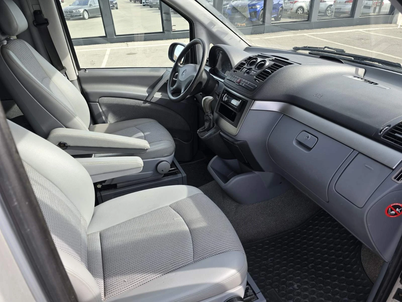 Mercedes-Benz Viano 2.2 cdi 4 matic - изображение 8