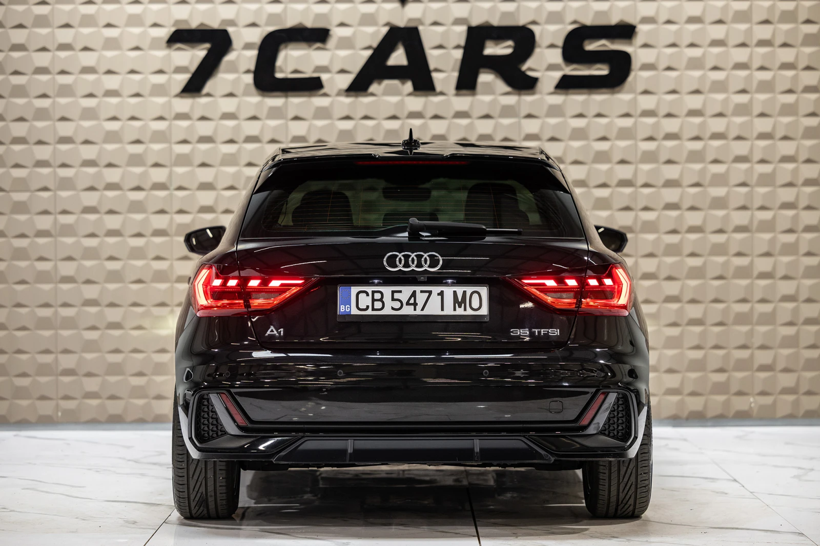 Audi A1 * 35 TFSI * S-LINE * VIRTUAL COCKPIT* LED СВЕТЛИНИ - изображение 5
