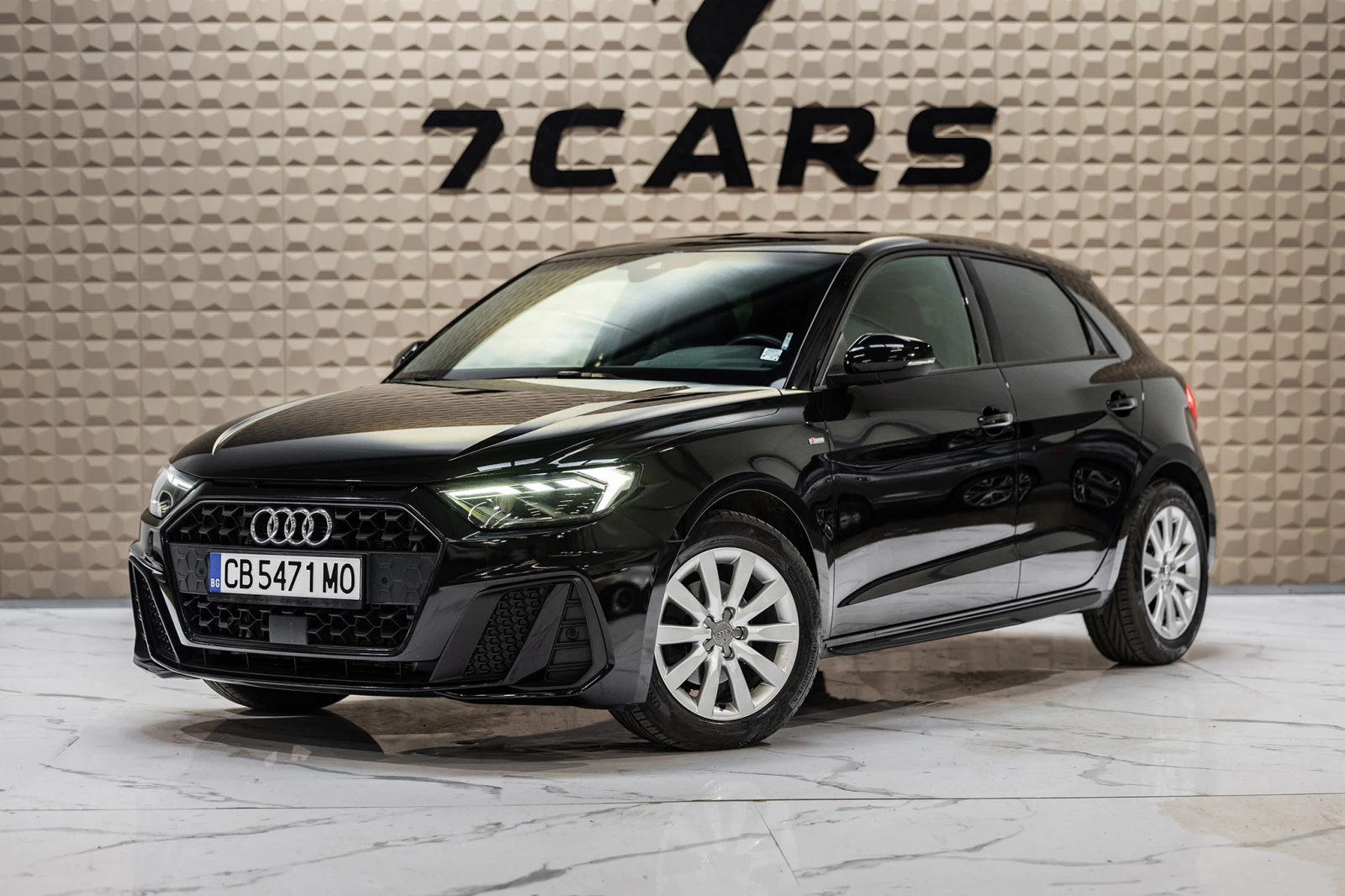Audi A1 * 35 TFSI * S-LINE * VIRTUAL COCKPIT* LED  | Mobile.bg   1
