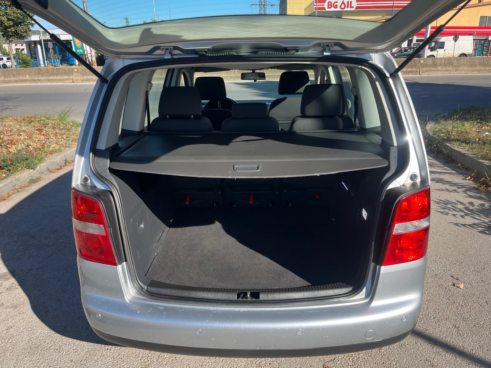 VW Touran 2.0 | Mobile.bg   15