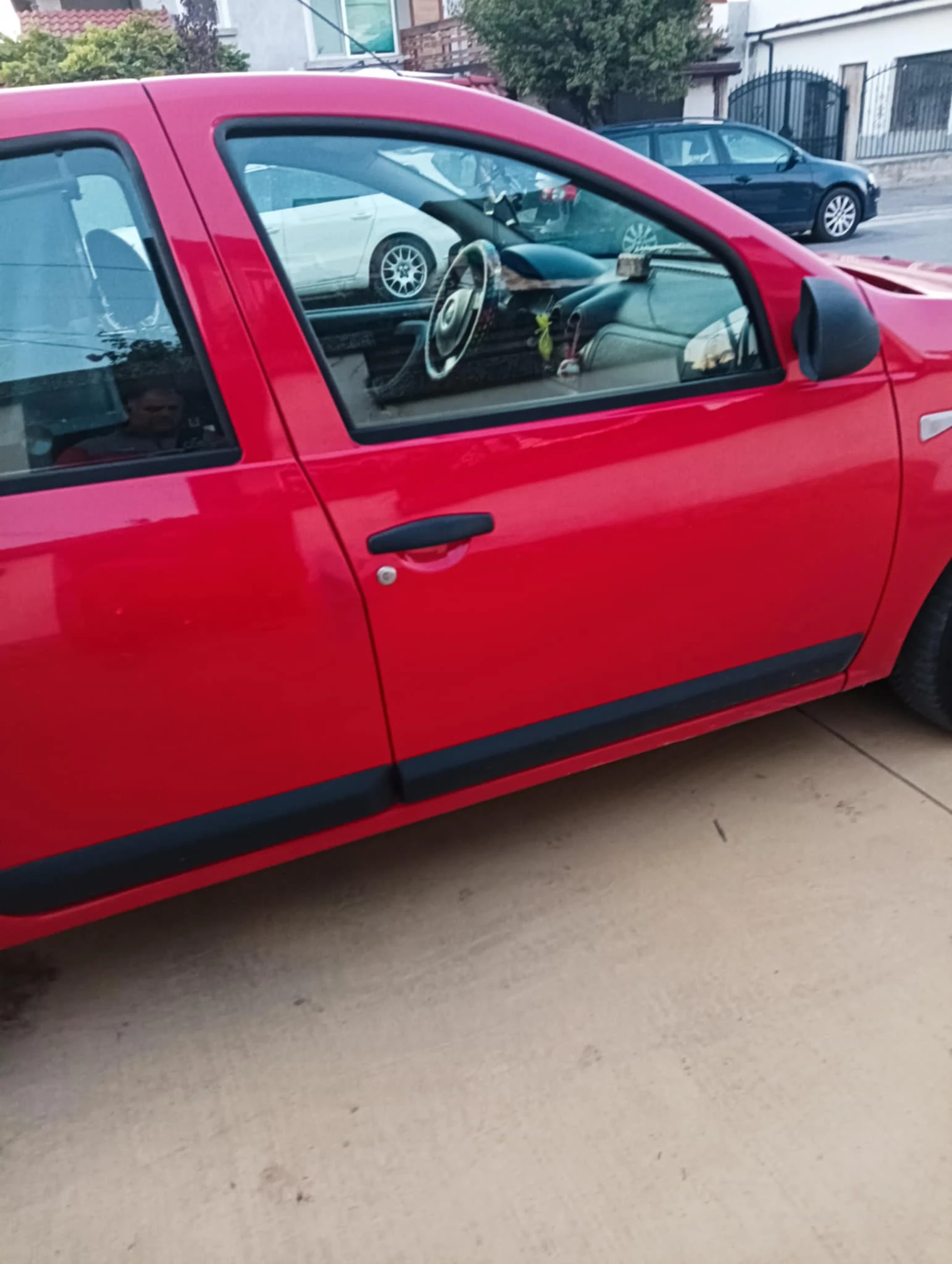 Dacia Sandero  - изображение 9