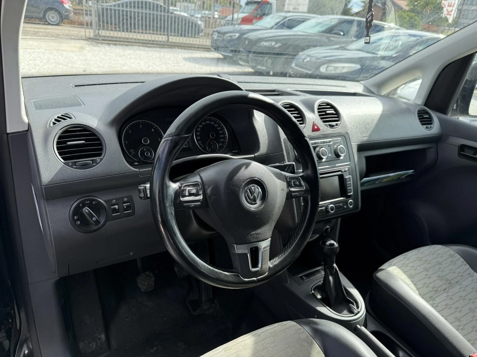 VW Caddy 1.6 | Mobile.bg — изображение 8