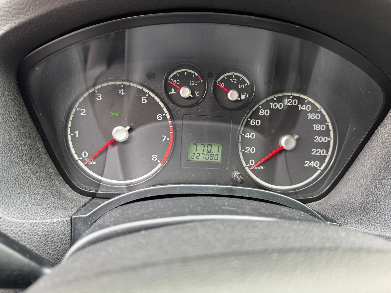 Ford Focus 1.6 - изображение 5