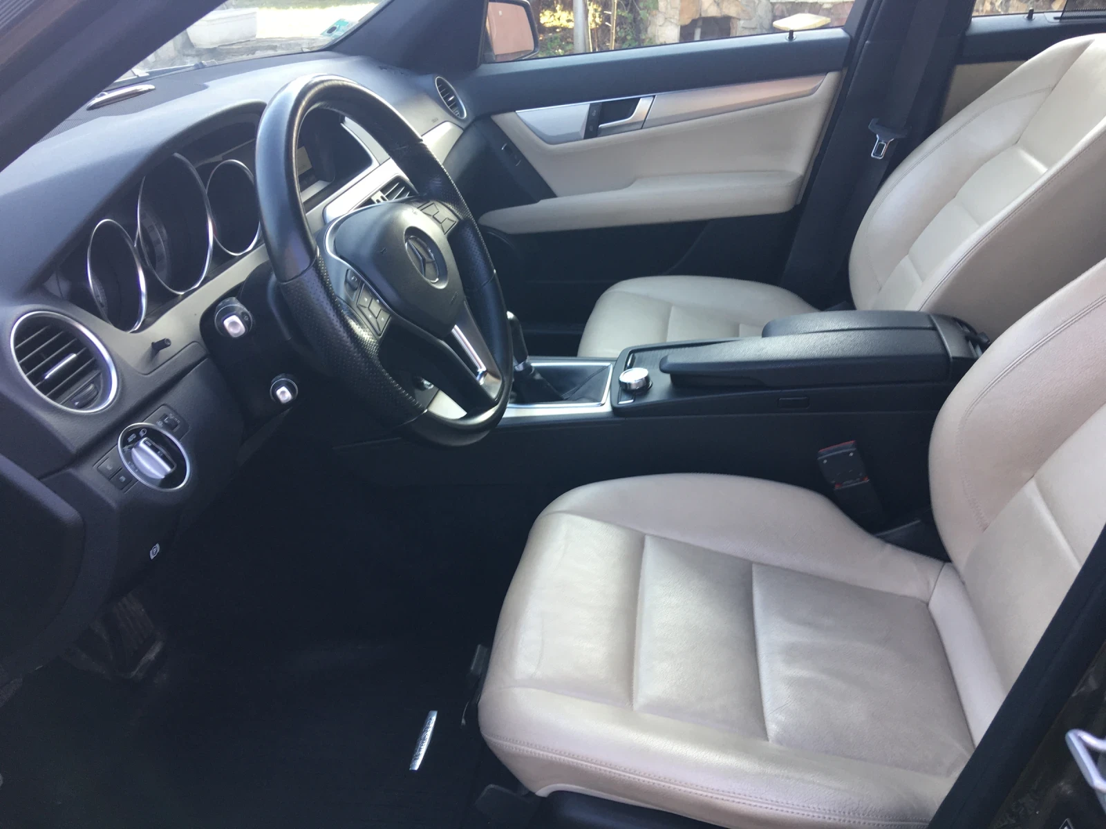 Mercedes-Benz C 200 w204 Avantgarde - изображение 7