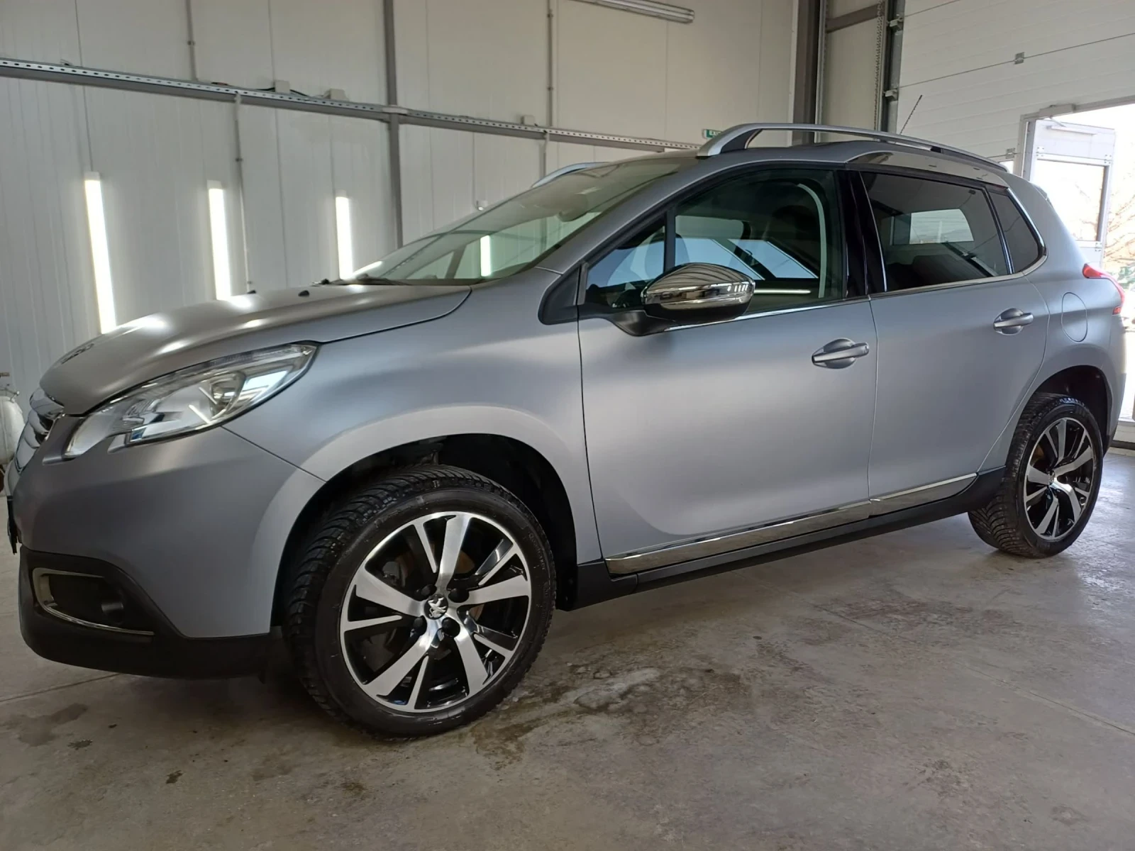 Peugeot 2008 Евро6B BlueHDI 120KC BLack Matt, снимка 3 - Автомобили и джипове - 53732928