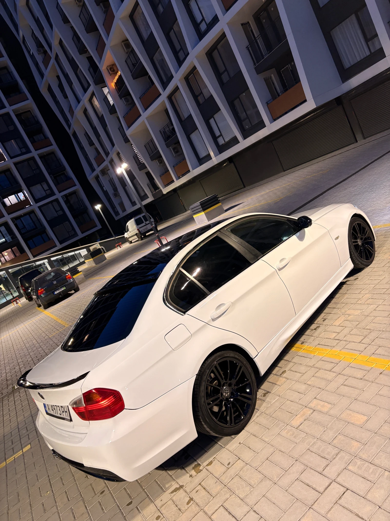 BMW 320 320, снимка 5 - Автомобили и джипове - 53803357