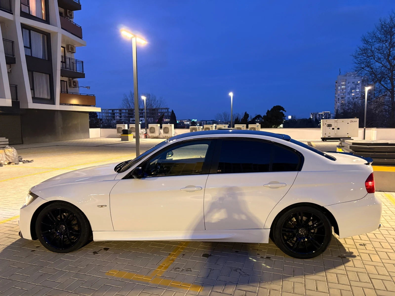 BMW 320 320, снимка 8 - Автомобили и джипове - 53803357