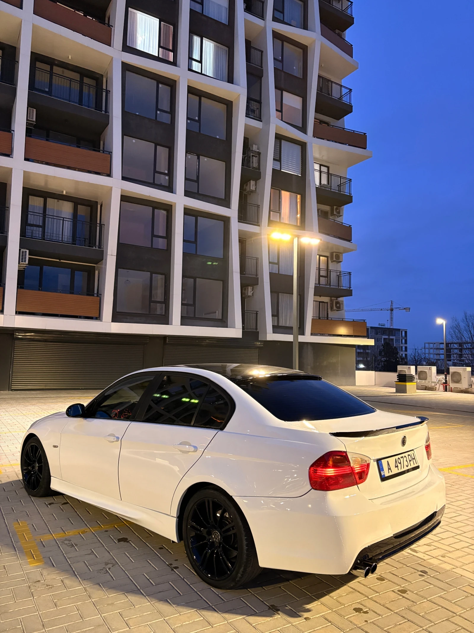 BMW 320 320, снимка 7 - Автомобили и джипове - 53803357