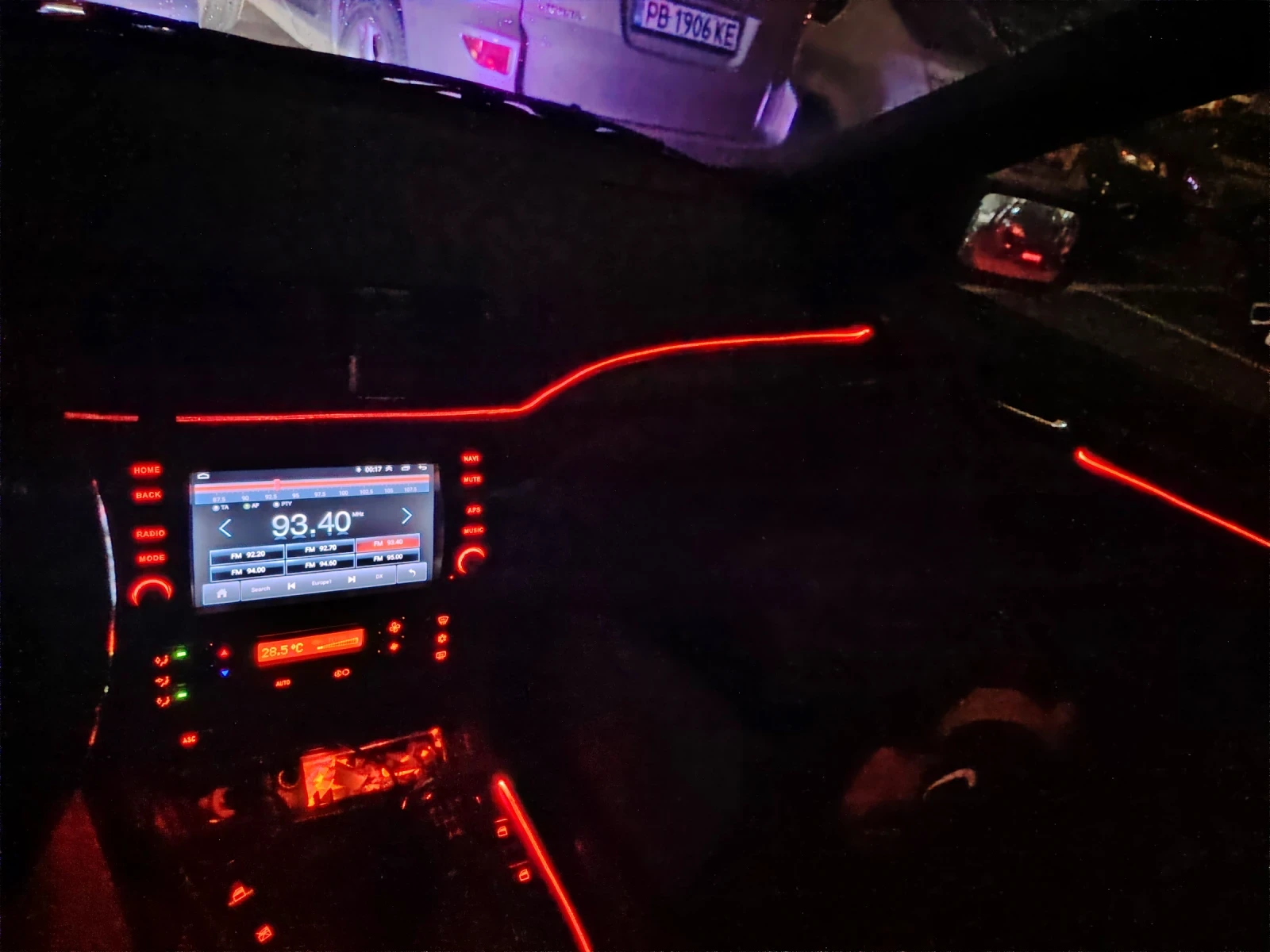 BMW 320, снимка 10 - Автомобили и джипове - 53957065