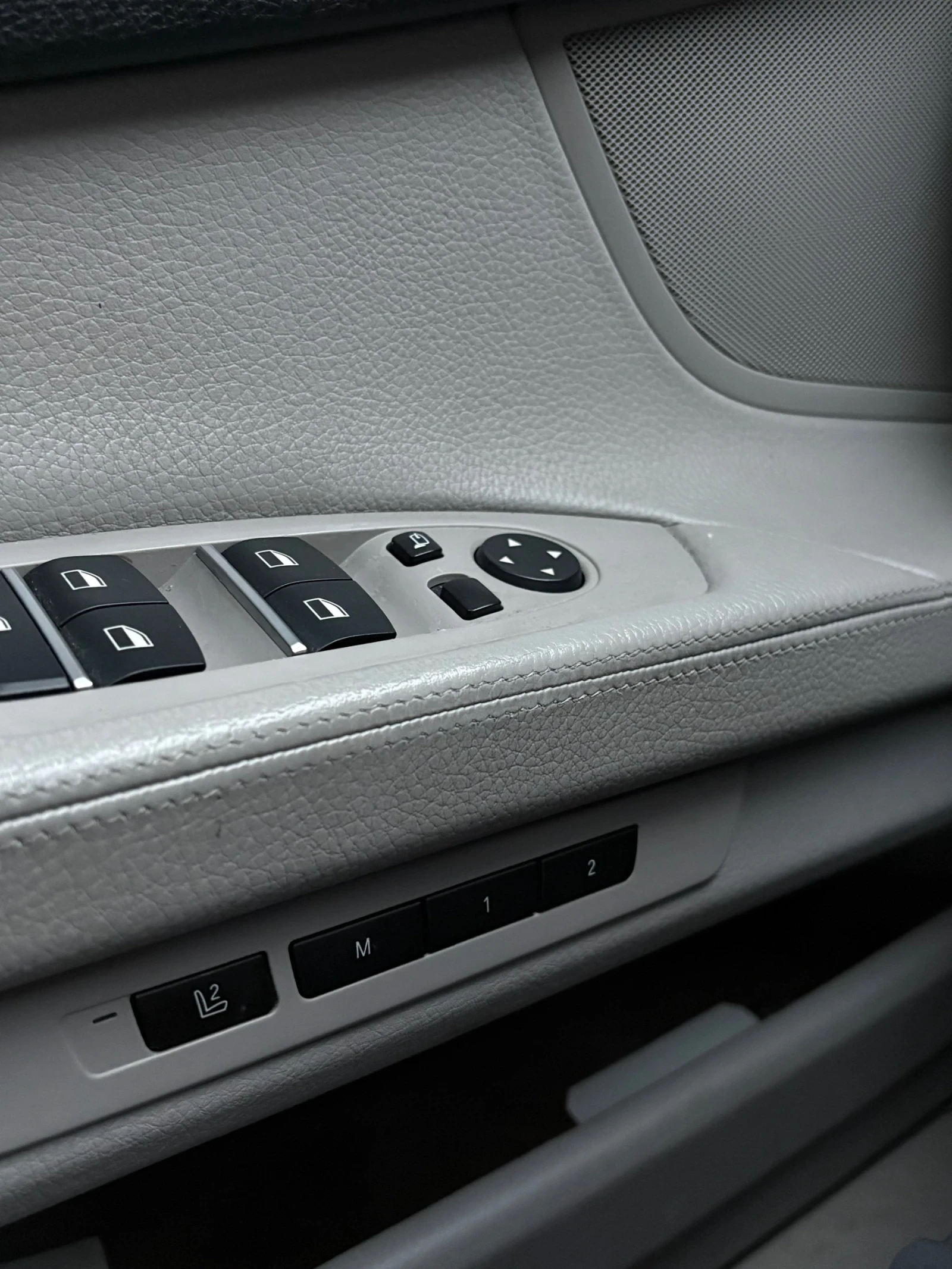 BMW 730   Автоматични фарове    Предни и задни фарове за м, снимка 11 - Автомобили и джипове - 53976345