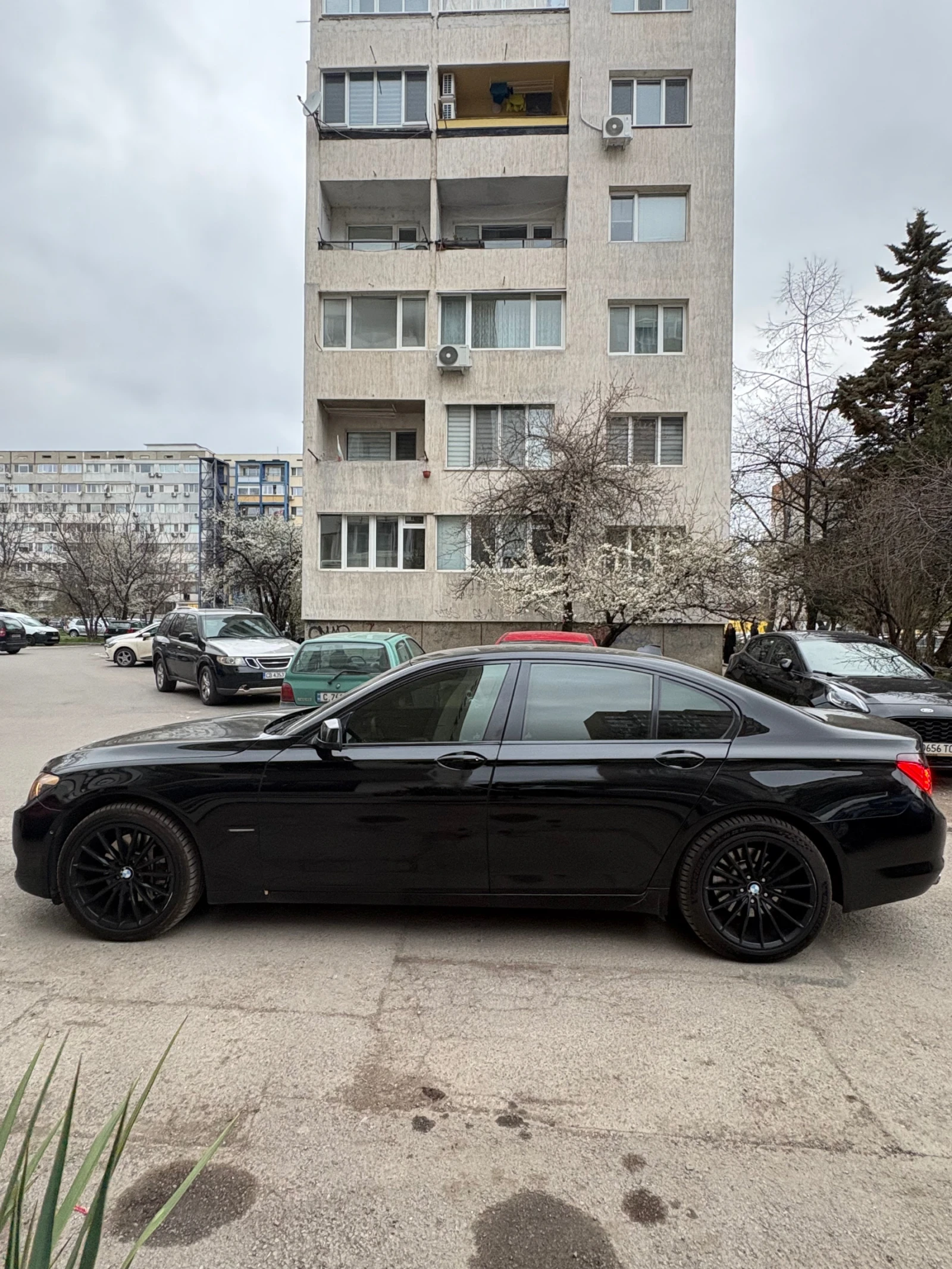 BMW 730   Автоматични фарове    Предни и задни фарове за м, снимка 3 - Автомобили и джипове - 53976345