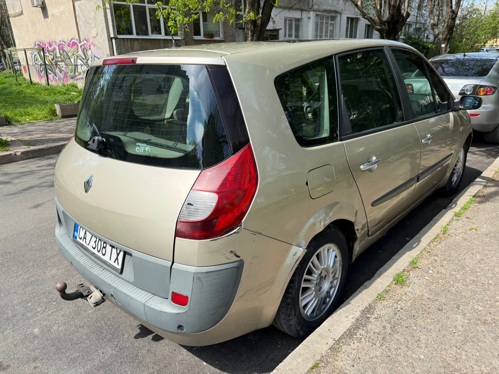 Renault Grand scenic 1.9, снимка 3 - Автомобили и джипове - 54254742