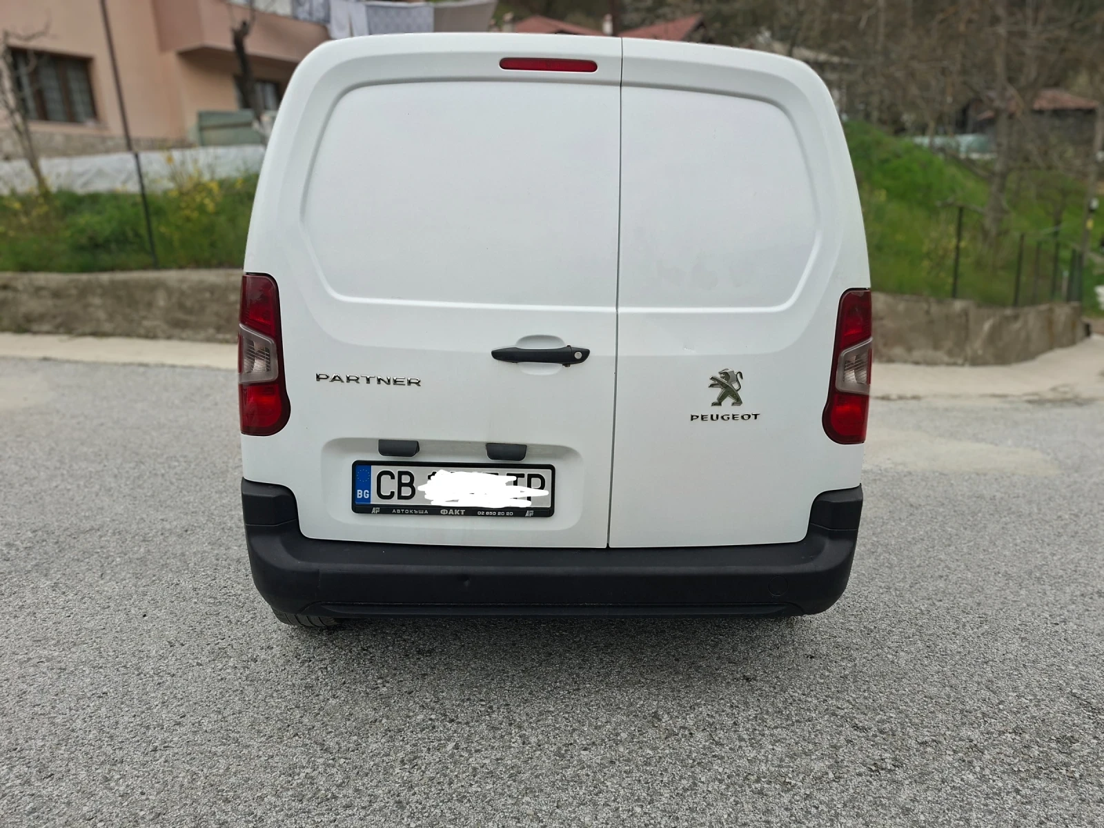 Peugeot Partner 1.5, снимка 3 - Автомобили и джипове - 54295627