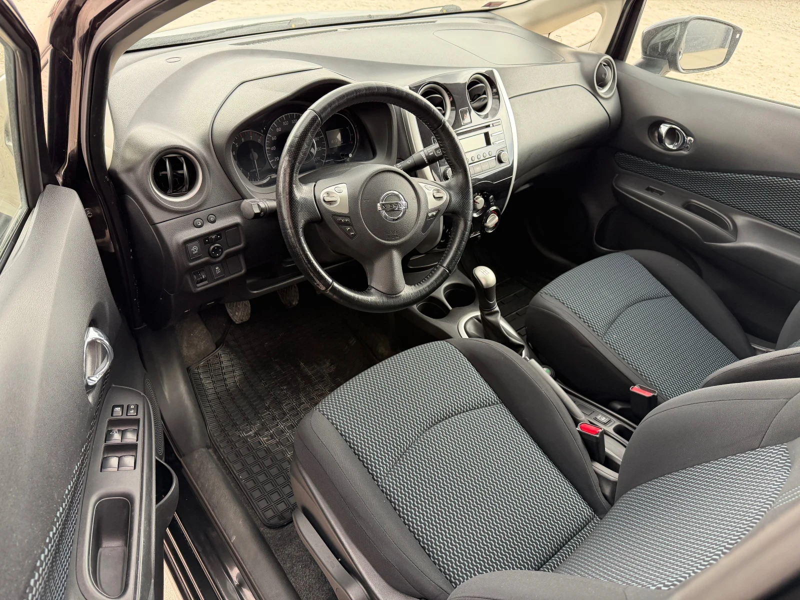 Nissan Note 1.2/80кс EVRO5b Климатик Сервизни Документи, снимка 9 - Автомобили и джипове - 54396298