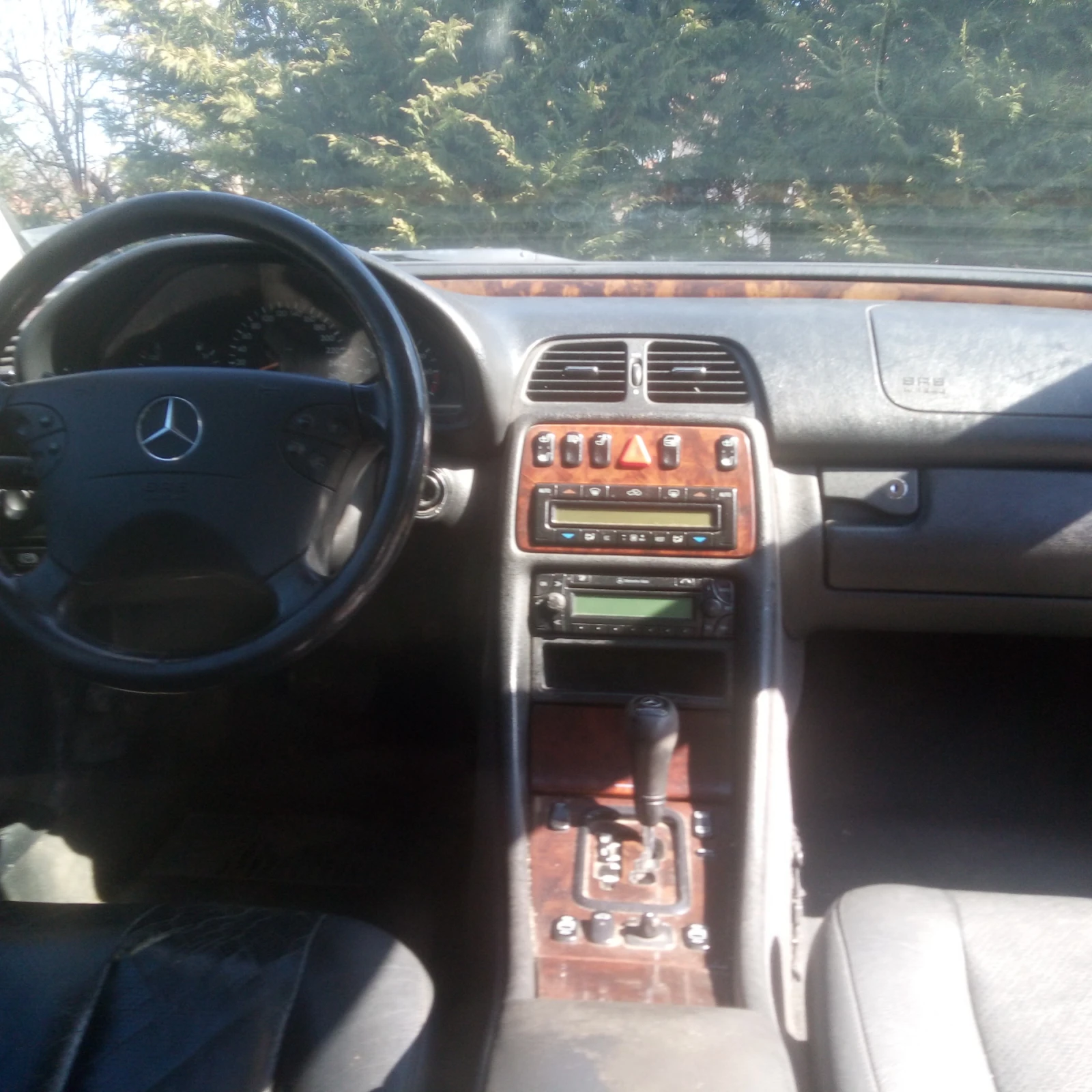 Mercedes-Benz CLK, снимка 4 - Автомобили и джипове - 54398168