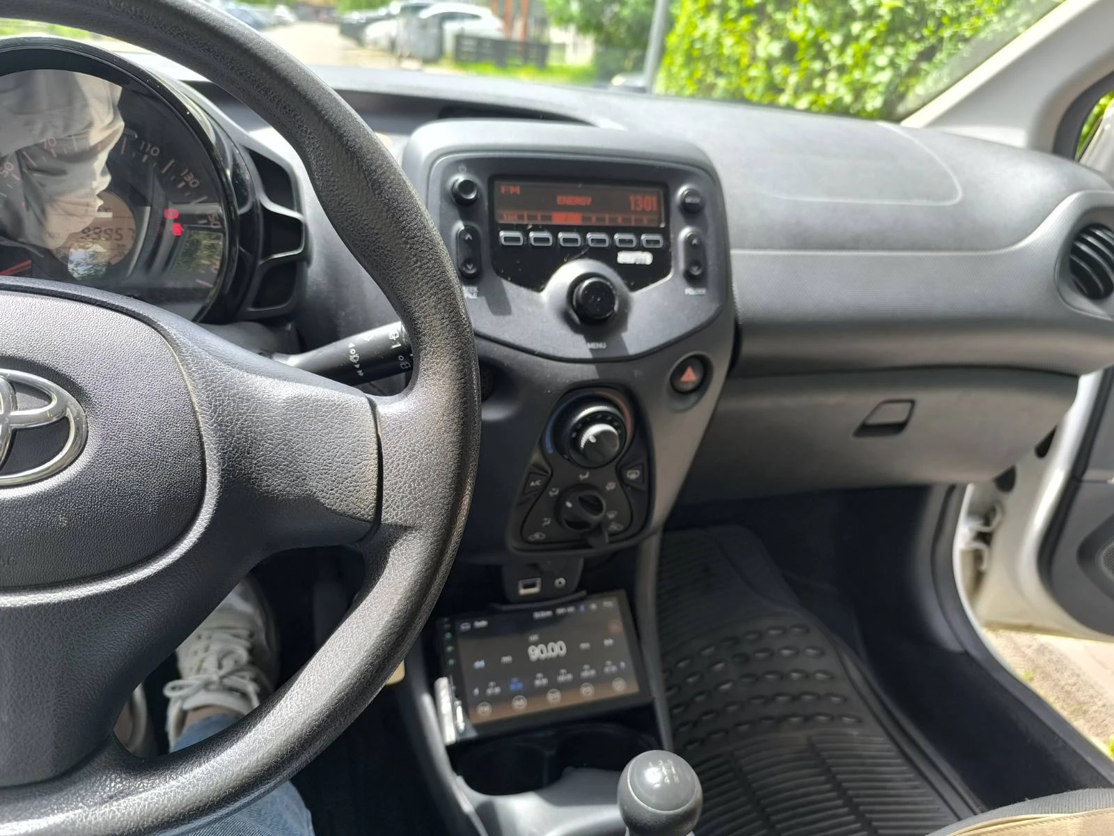Toyota Aygo, снимка 6 - Автомобили и джипове - 54575398