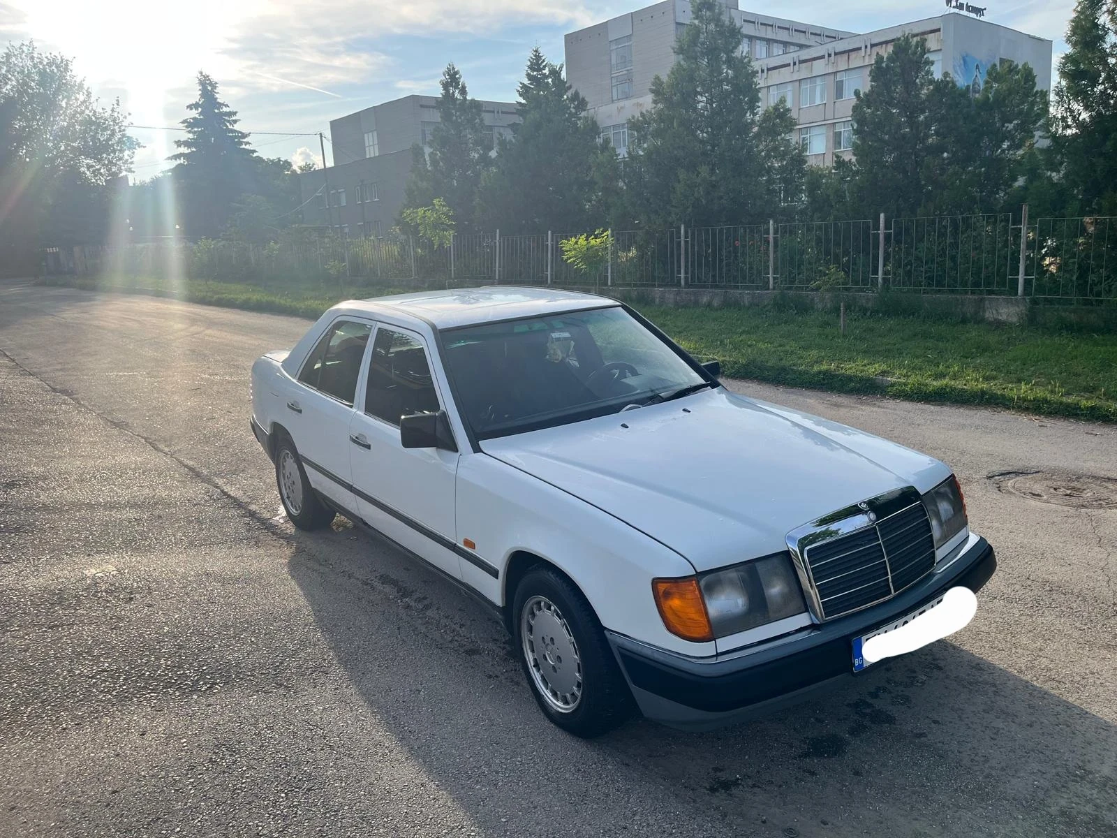 Mercedes-Benz 124, снимка 4 - Автомобили и джипове - 54794582