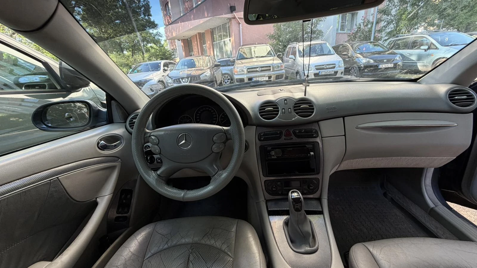 Mercedes-Benz CLK 1.8 Бензин, снимка 4 - Автомобили и джипове - 54825904