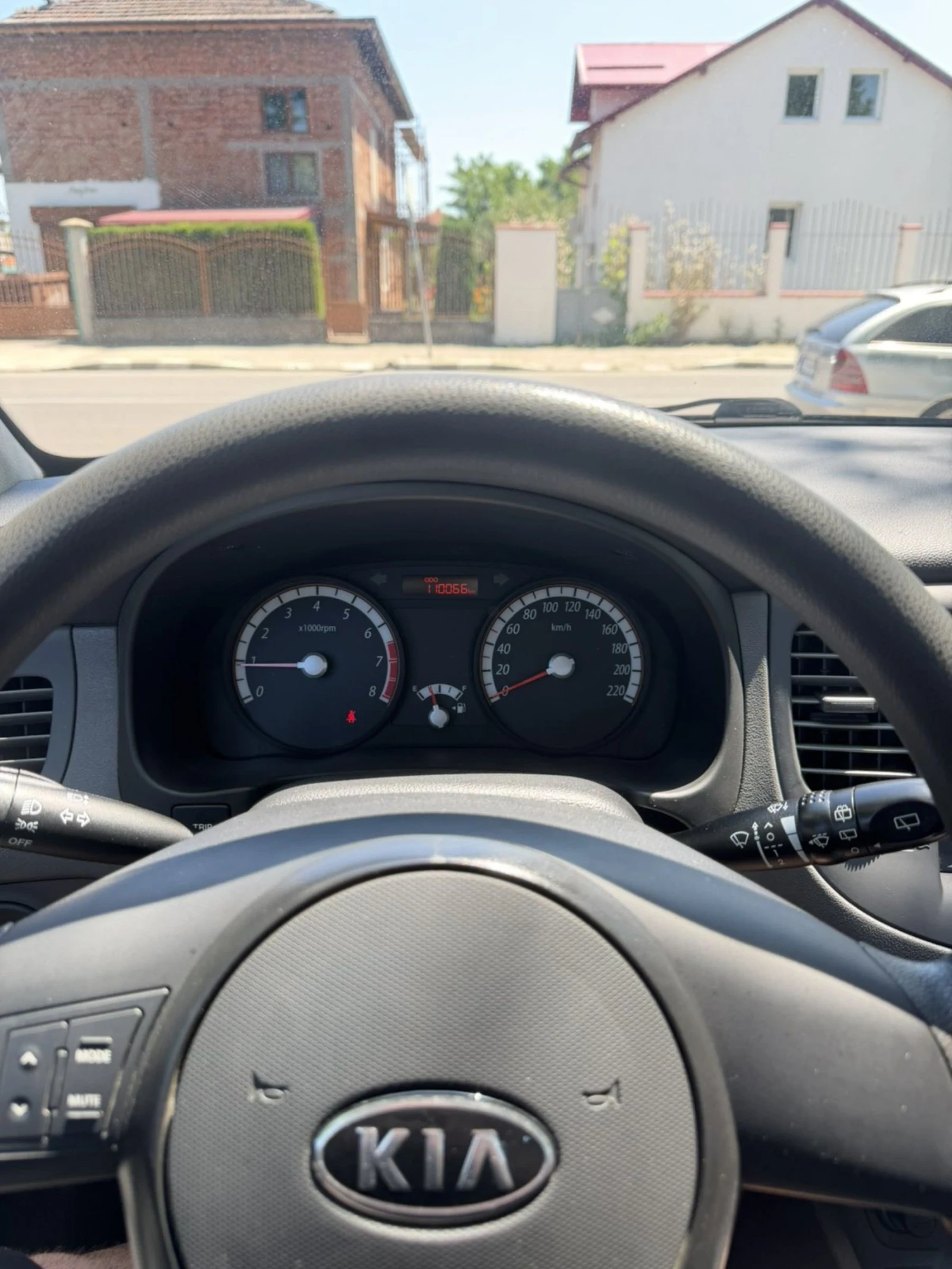 Kia Rio PALNA SERVIZNA ISTORIA, снимка 14 - Автомобили и джипове - 55021403