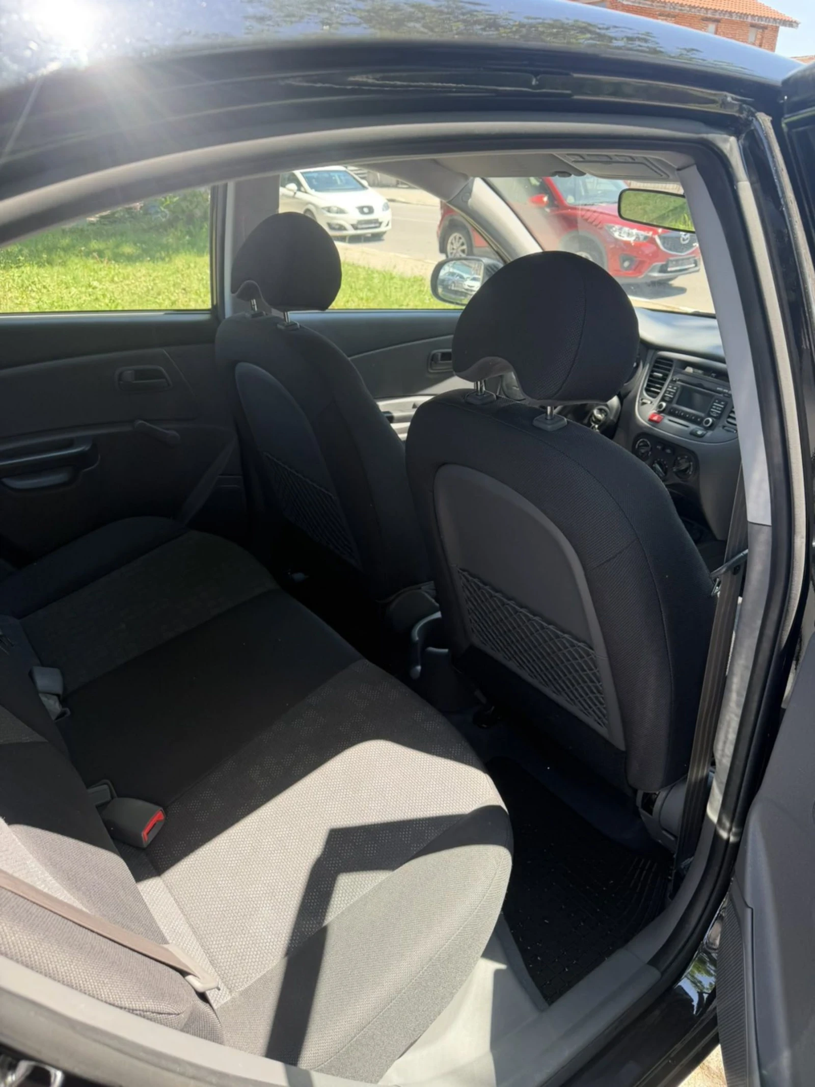 Kia Rio PALNA SERVIZNA ISTORIA, снимка 13 - Автомобили и джипове - 55021403