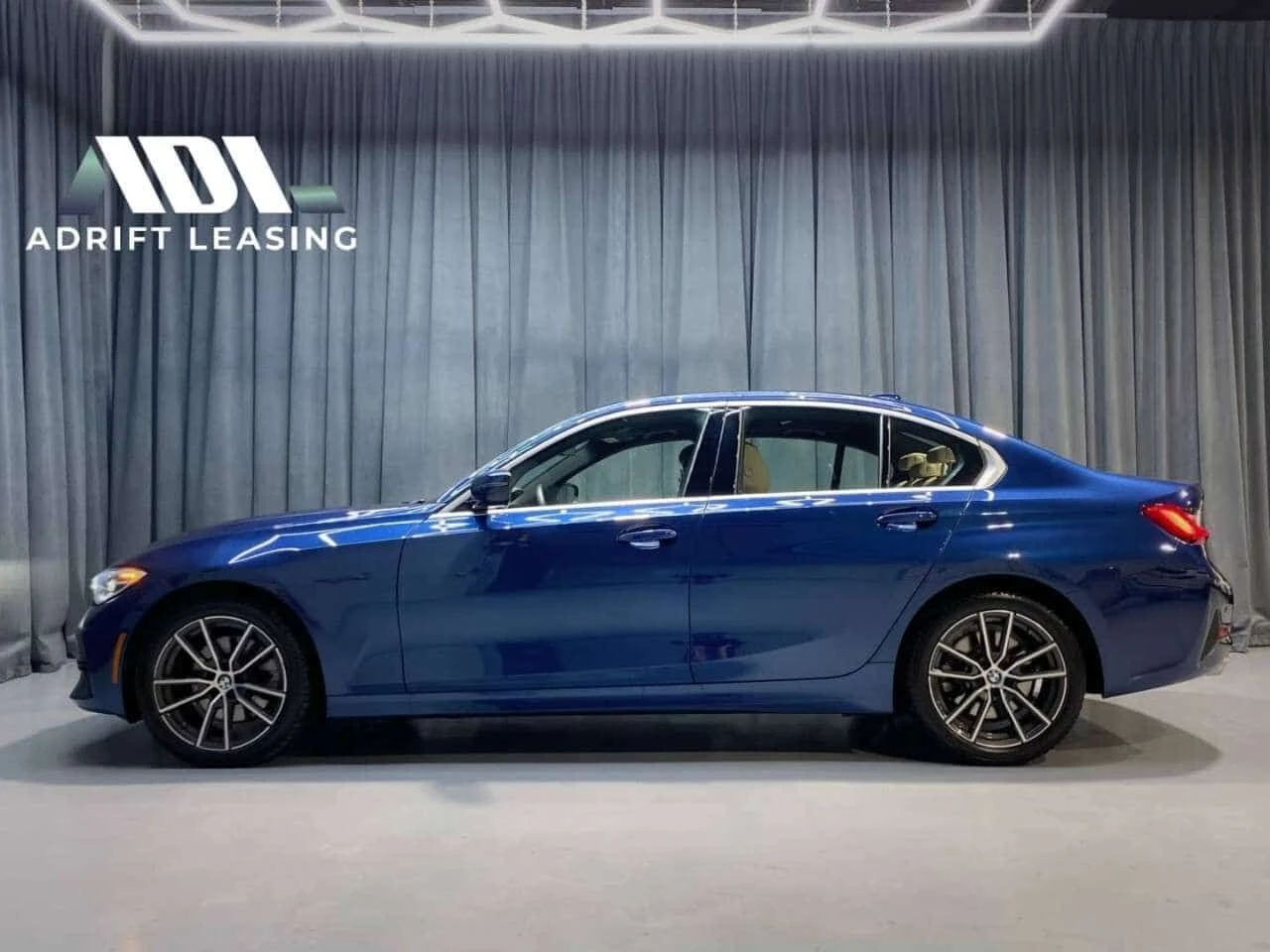 BMW 330 * Sedan * CARFAX * ЦЕНА ДО БГ, снимка 8 - Автомобили и джипове - 55153836