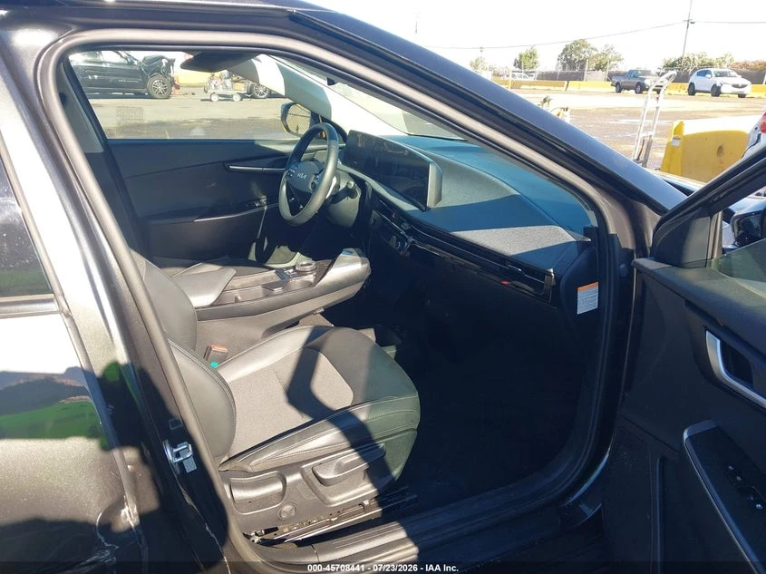 Kia EV6 Light, снимка 5 - Автомобили и джипове - 55452444